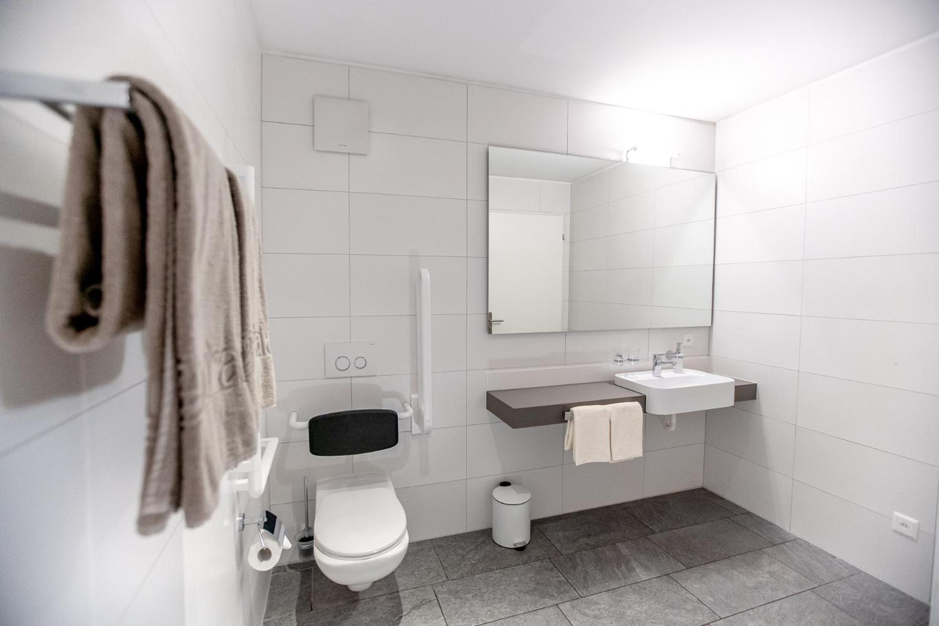 Miralago Locarno Easy Rooms Muralto الغرفة الصورة