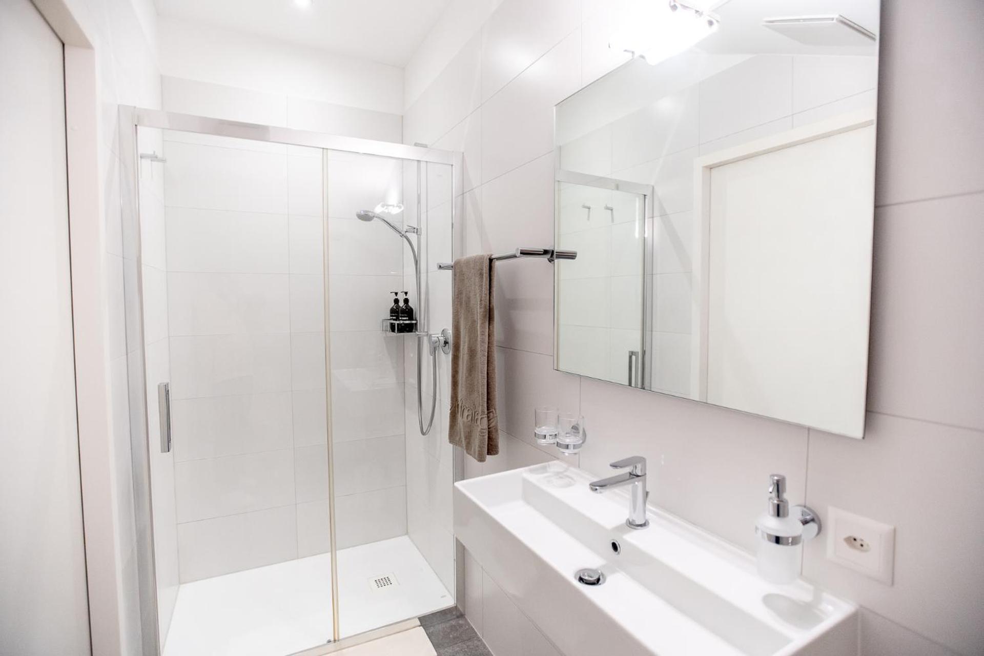 Miralago Locarno Easy Rooms Muralto الغرفة الصورة