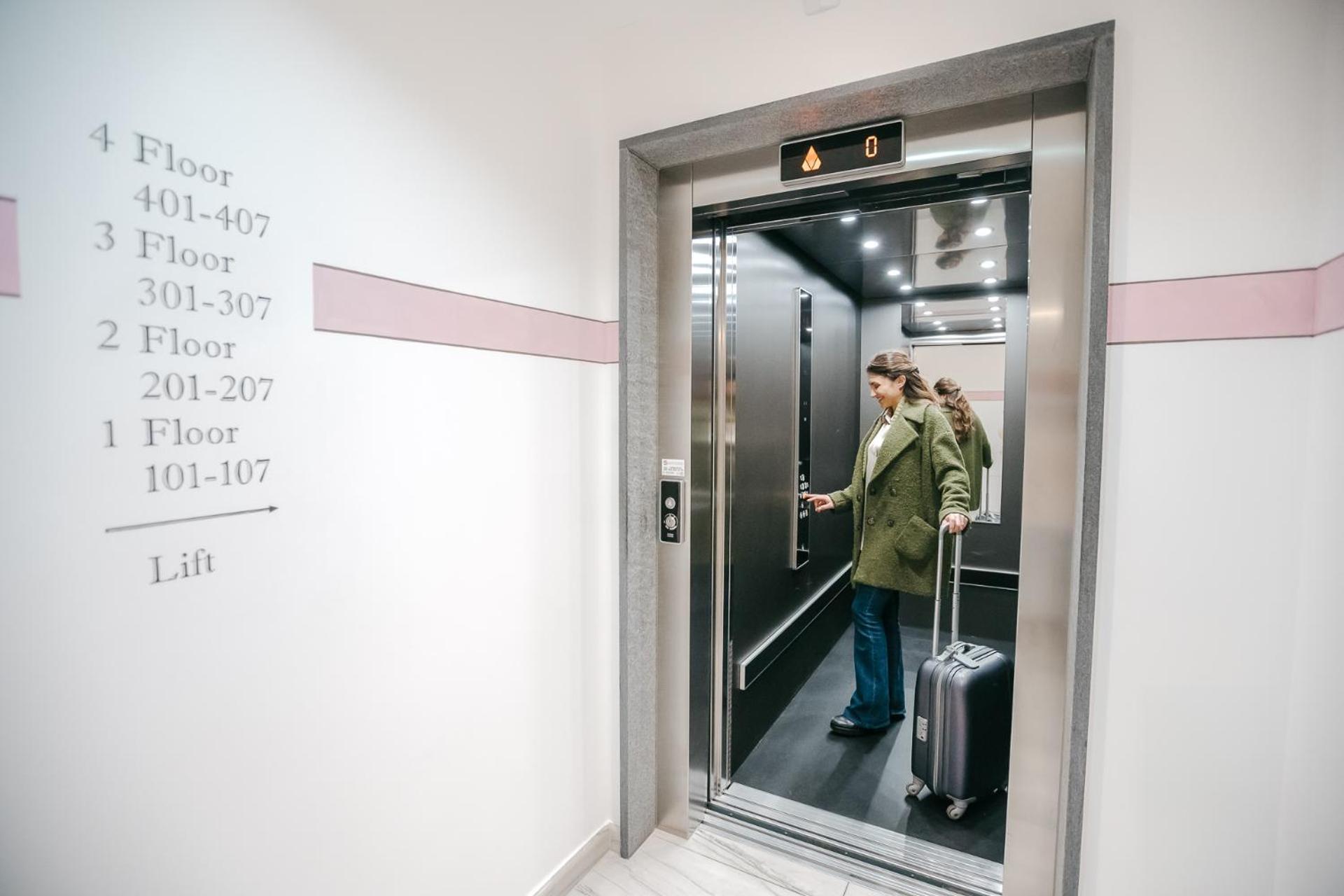 Miralago Locarno Easy Rooms Muralto المظهر الخارجي الصورة