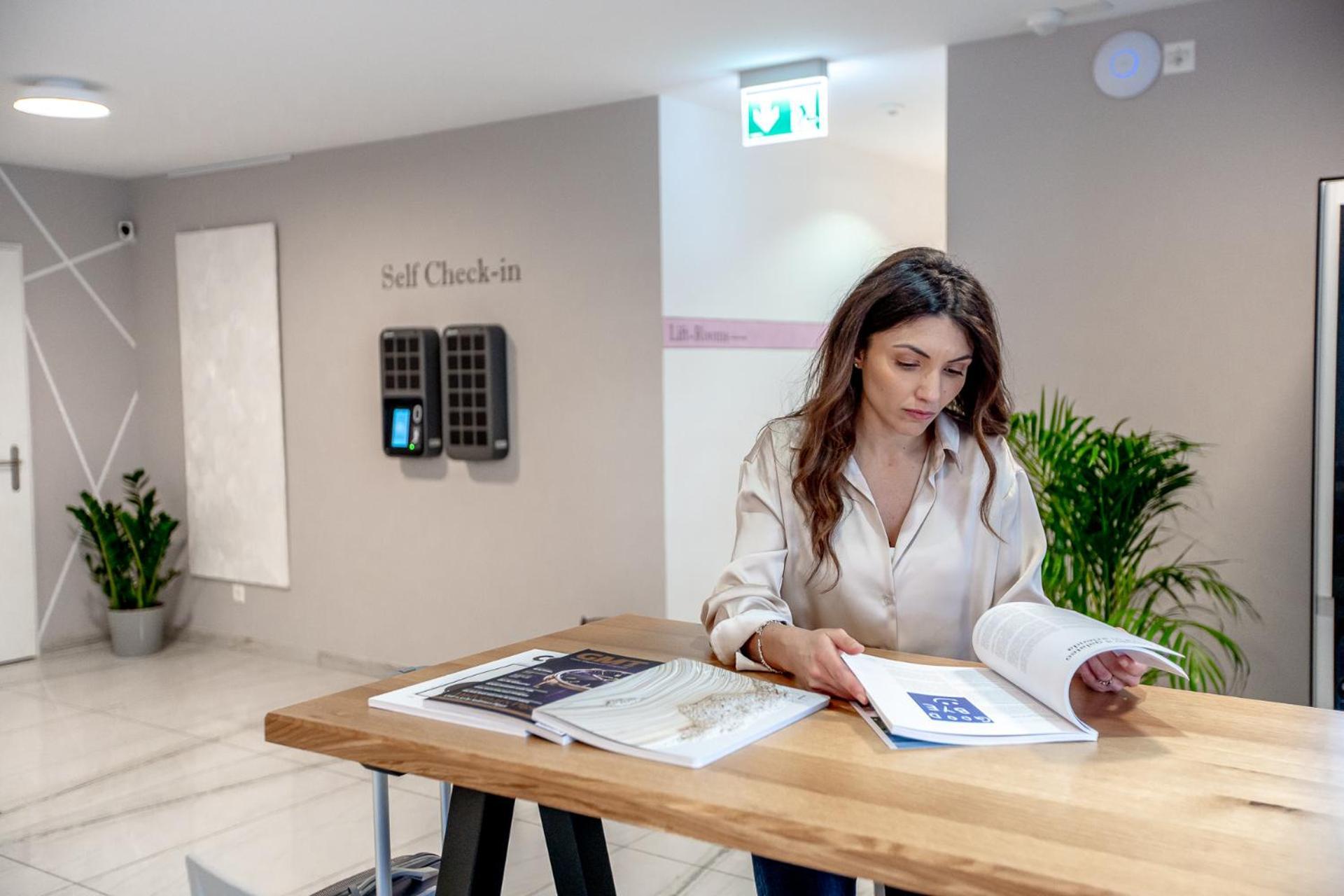Miralago Locarno Easy Rooms Muralto المظهر الخارجي الصورة